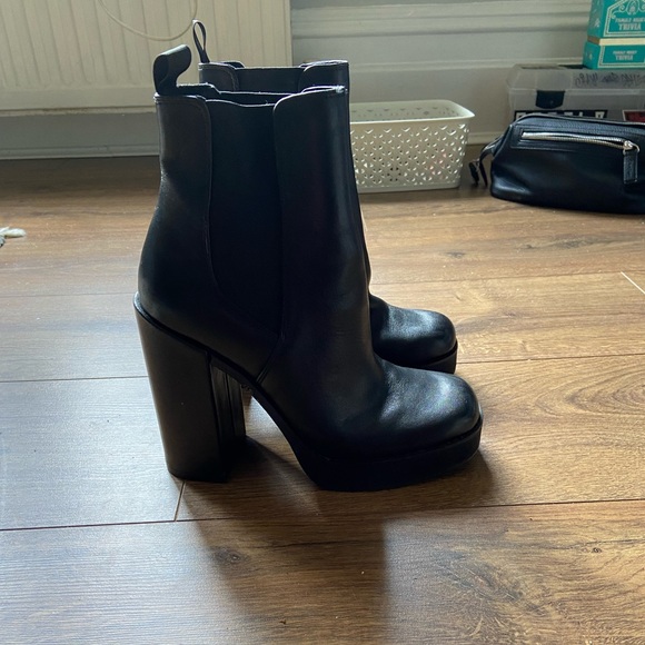 Steve Madden boots size 5 - Picture 3 of 5